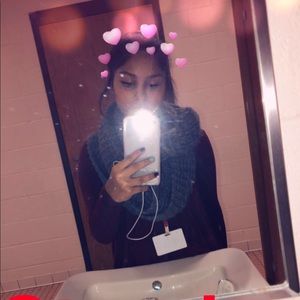 Meet your Posher, Mireya